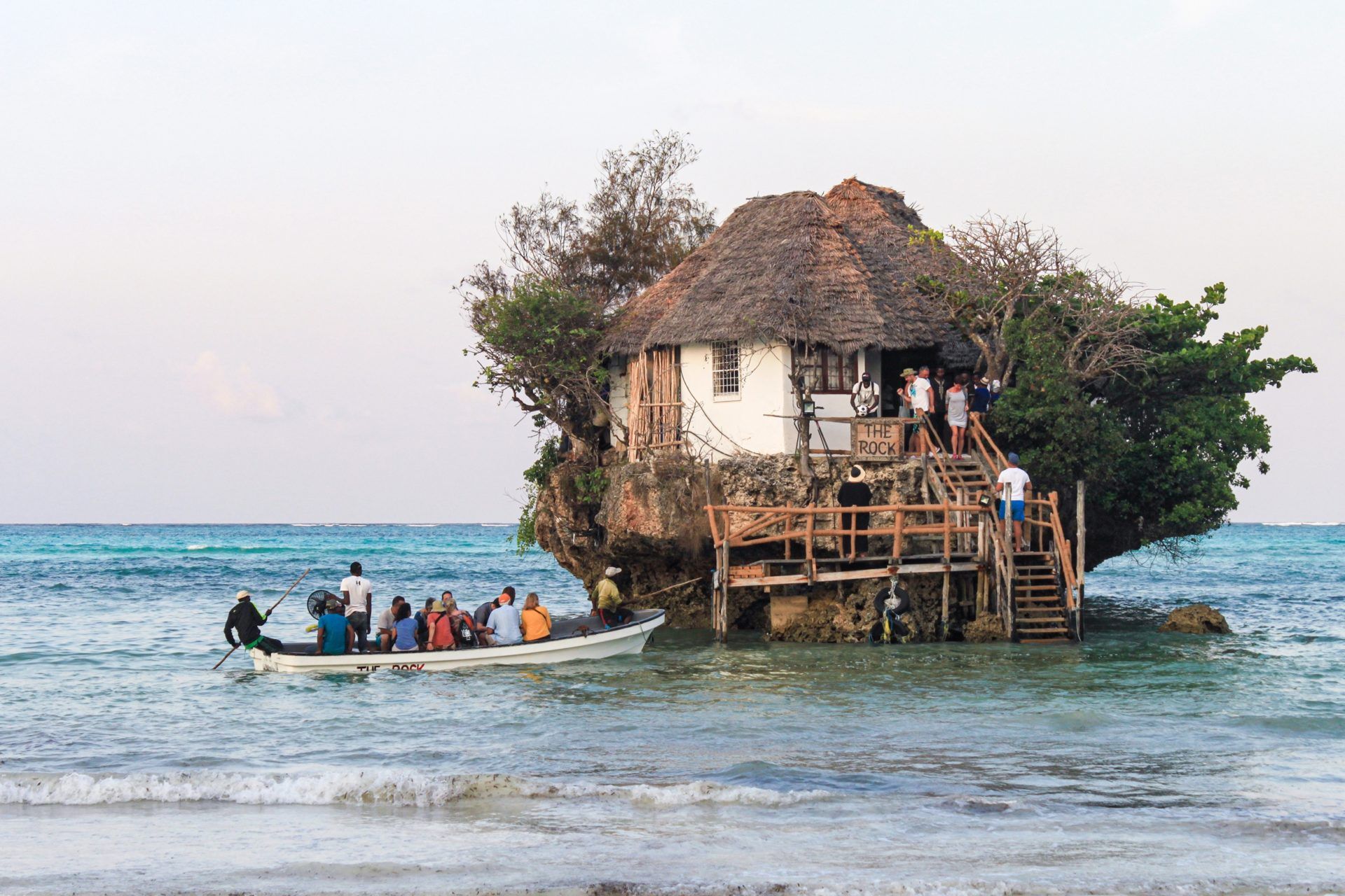 Zanzibar restauracja na skale