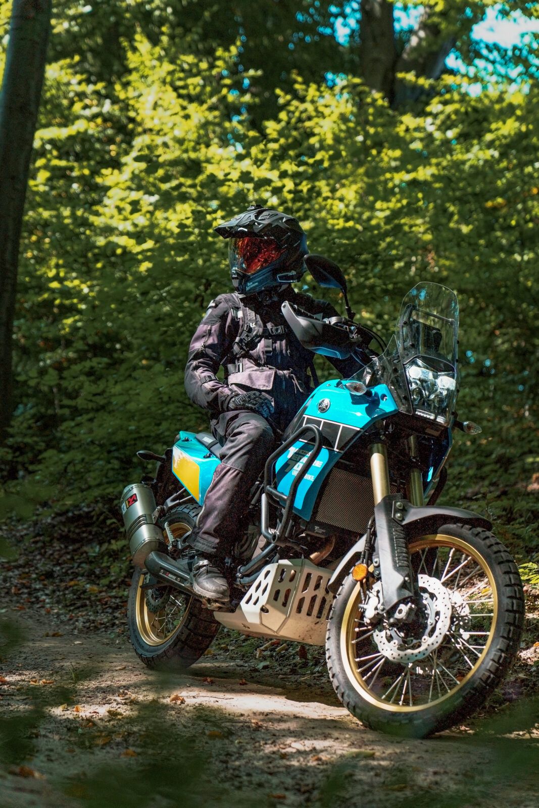 Yamaha tenere rally in forest