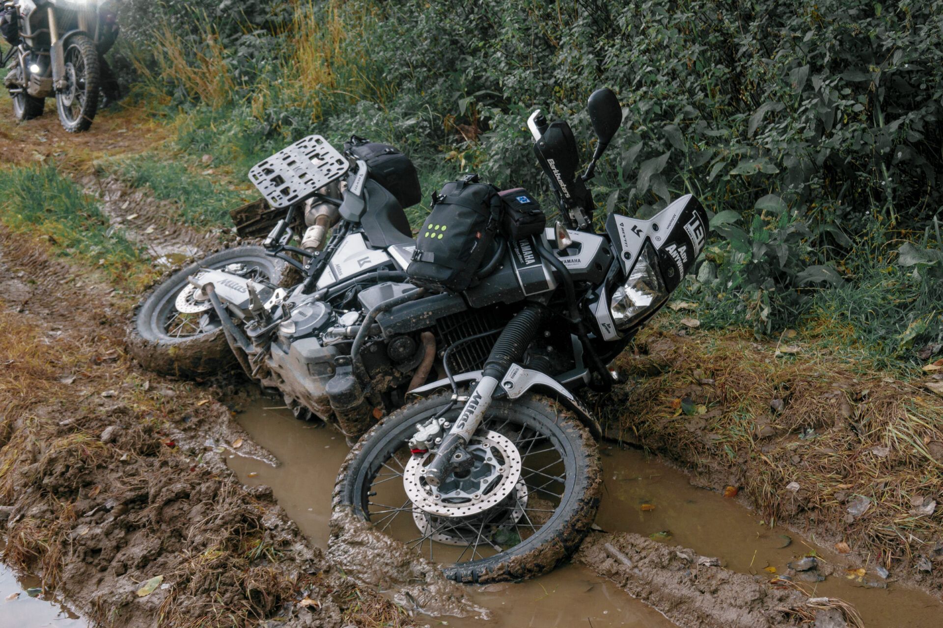 Mitas E-07+ in mud
