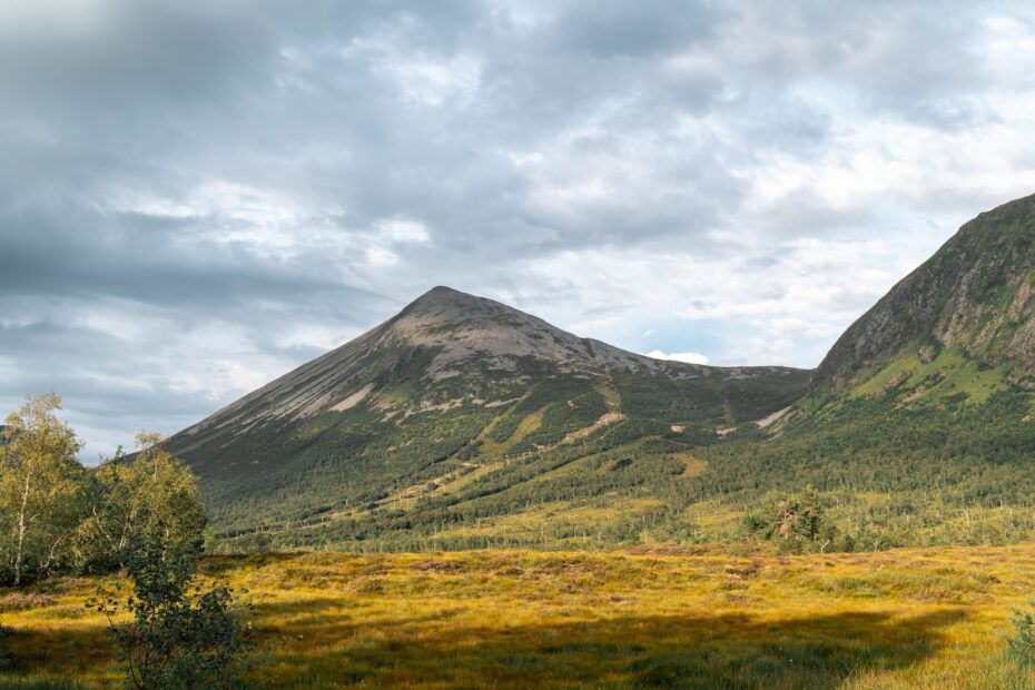 Scandinavian Mountains – AdvAnywhere