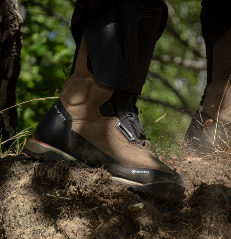 Revit Rodeo Boots REV'IT! Discovery GTX Boots – Review – AdvAnywhere