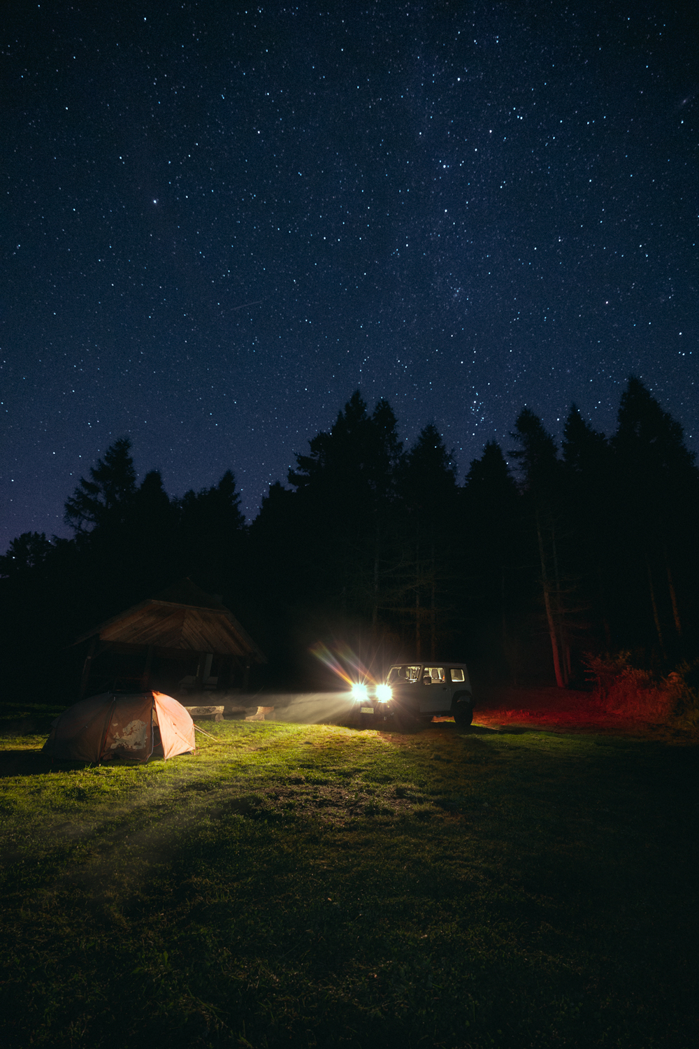 Suzuki-Jimny-night-camping