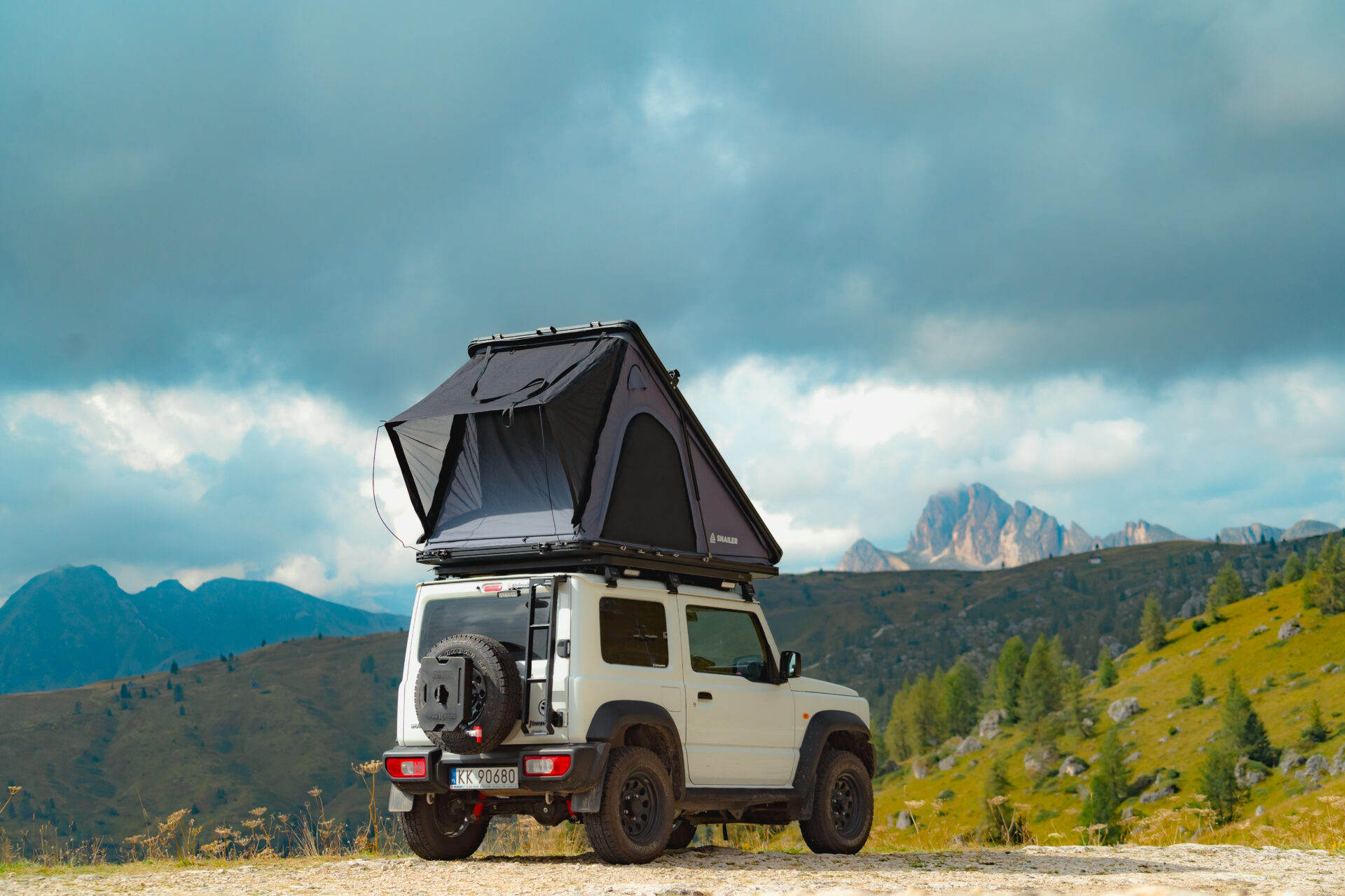 Suzuki Jimny with offroad camping tent