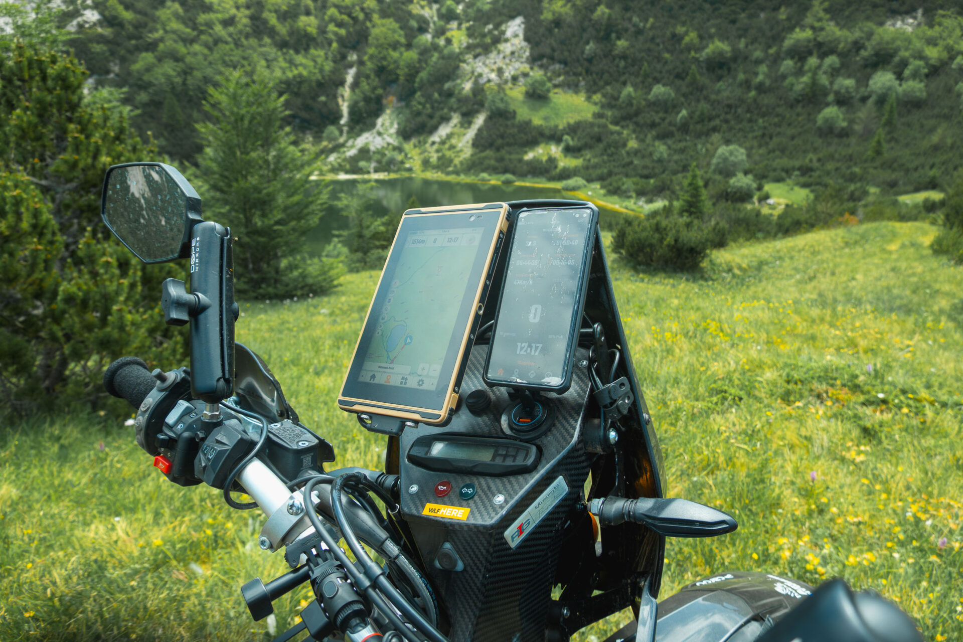 Carpe Iter – navigation joystick controller on KTM 690 Enduro R