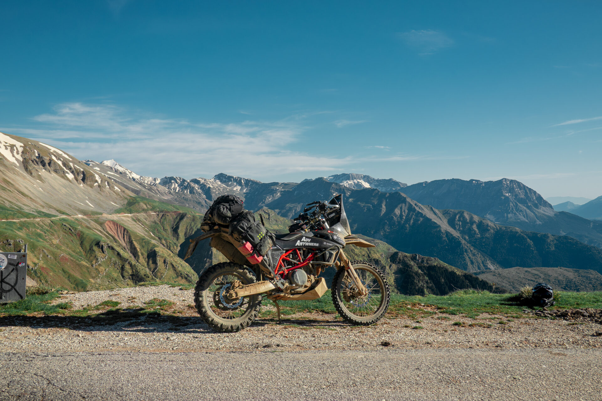 KTM 690 Enduro R on TET – adventure riding offroad